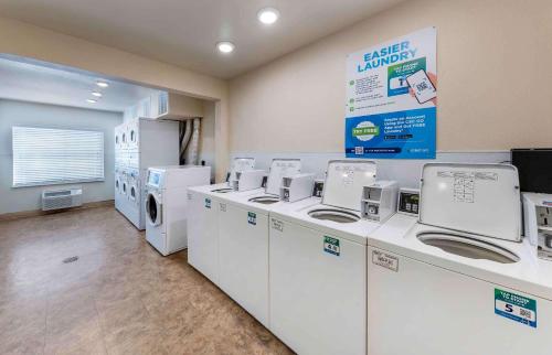 WoodSpring Suites Oklahoma City Southeast - image 11
