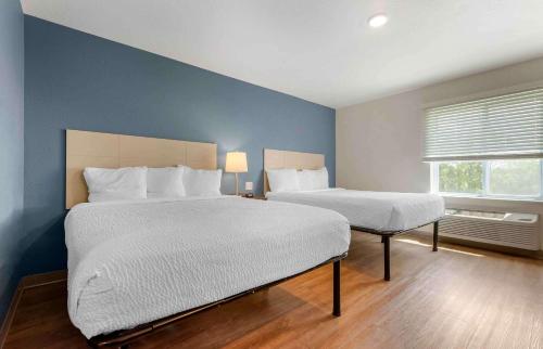 Standard Queen Room with Two Queen Beds - Non-Smoking