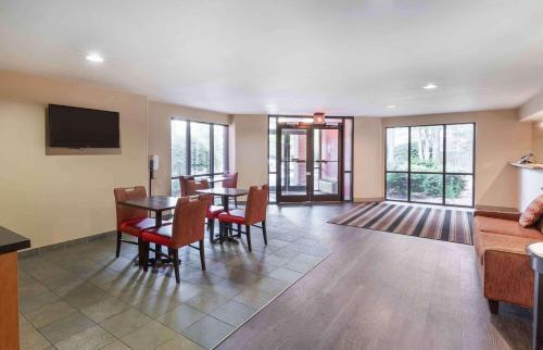 Extended Stay America Suites - Raleigh - Cary - Regency Parkway South