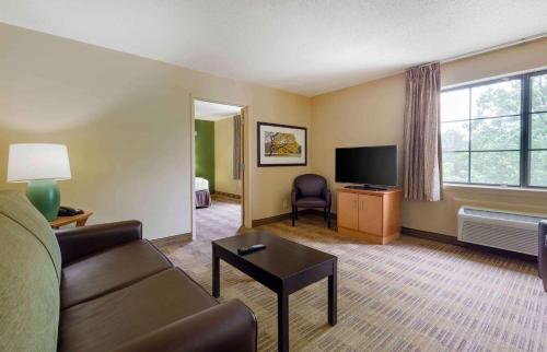 Extended Stay America Select Suites - Raleigh - RTP - 4610 Miami Blvd