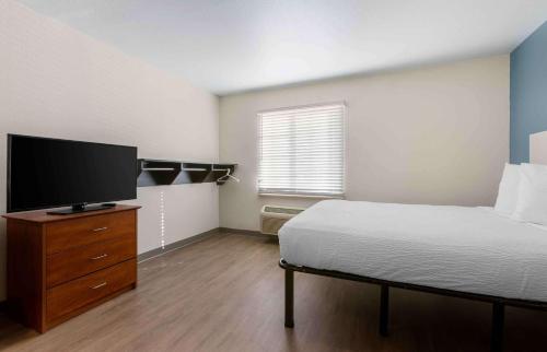 WoodSpring Suites El Paso Airport - image 14
