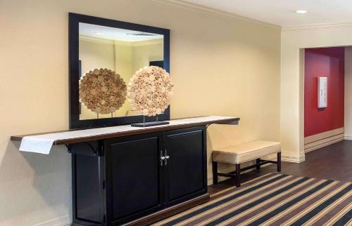 Extended Stay America Suites - Philadelphia - Mt Laurel - Pacilli Place in Mount Laurel, USA