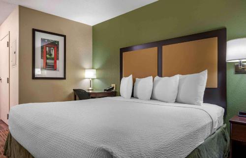 Extended Stay America Suites - Pittsburgh - West Mifflin