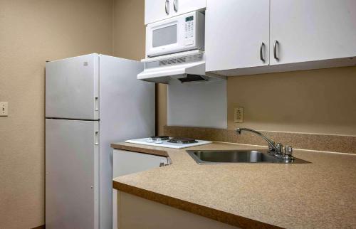 Extended Stay America Suites - Pittsburgh - West Mifflin