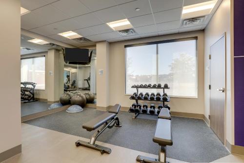 Holiday Inn Express Holly Springs Raleigh Area By IHG - 피트니스 센터