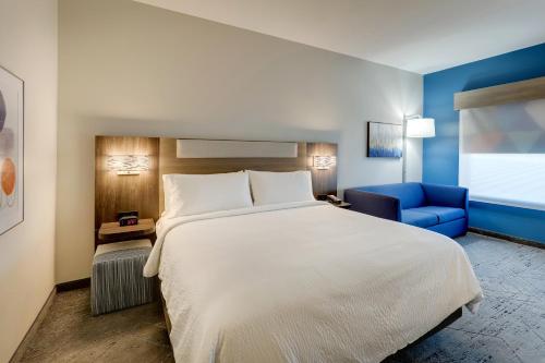 Holiday Inn Express Holly Springs - Raleigh Area, an IHG Hotel in Holly Springs, USA