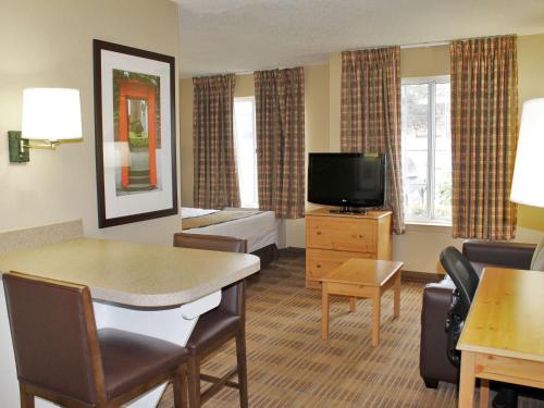 Extended Stay America Suites - Cleveland - Beachwood - Orange Place - North