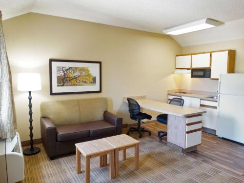 Extended Stay America Suites - Orlando - Lake Mary - 1040 Greenwood Blvd