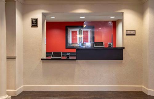 Extended Stay America Suites - Orlando - Maitland - 1776 Pembrook Dr.