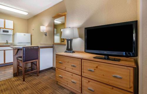 Extended Stay America Suites - Jacksonville - Southside - St Johns Towne Ctr