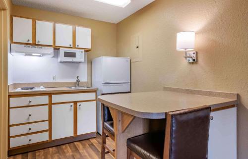 Extended Stay America Suites - Jacksonville - Southside - St Johns Towne Ctr