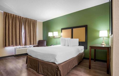 Extended Stay America Suites - Pensacola - University Mall