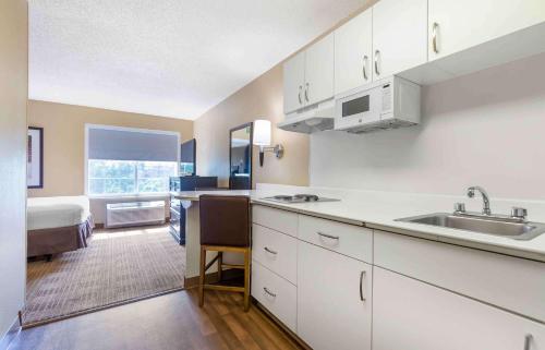 Extended Stay America Suites - Washington, DC - Tysons Corner