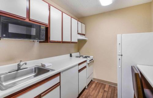 Extended Stay America Suites - Des Moines - West Des Moines