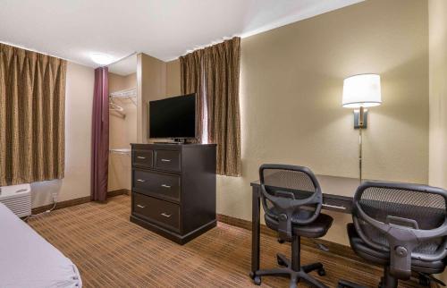 Extended Stay America Suites - Champaign - Urbana