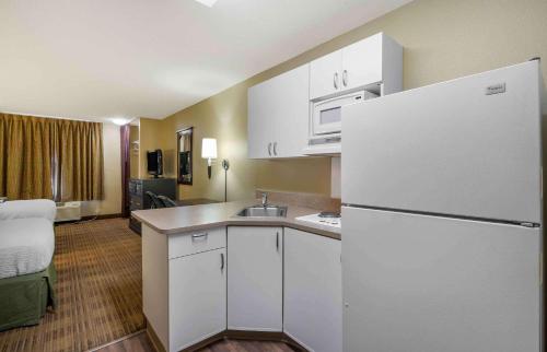Extended Stay America Suites - Champaign - Urbana
