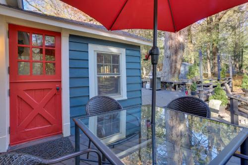 Cozy Catskills Cottage Creekside Deck and Fire Pit