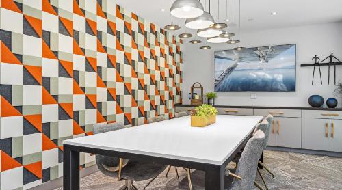 Global Luxury Suites Irvine in Irvine, USA