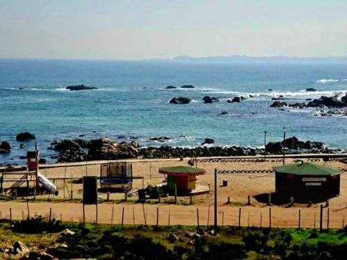 Linda Cabaña con Vista al Mar a Pasos de la Playa (Linda Cabana con Vista al Mar a Pasos de la Playa) in La Ligua