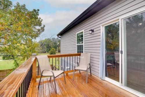 Arkansas Guest Suite with Deck Near Fayetteville! in Fayetteville, USA