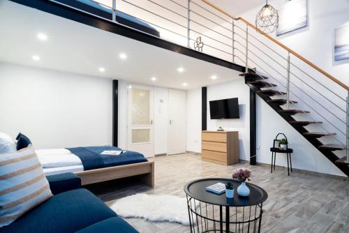 Welcoming modern apartment in the center - image 9