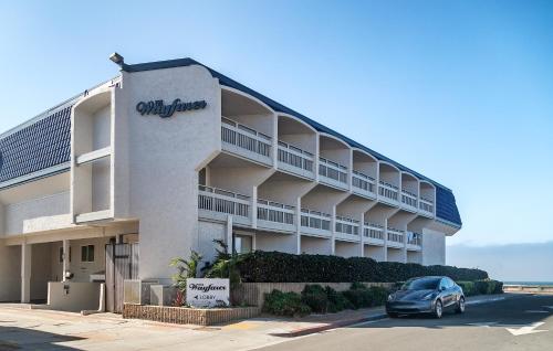 Blue Sea Beach Hotel - image 13
