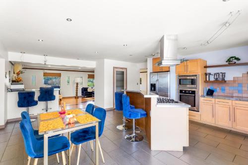 Luxury Executive Home in Redlands, USA