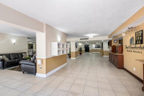 Shared lounge/TV area, Fort Lauderdale Beach Resort near Galleria