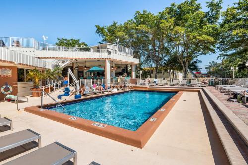 Swimming pool, Fort Lauderdale Beach Resort near Galleria