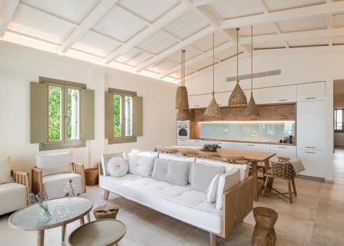 G2 pelionbeachvillas, away from it all...