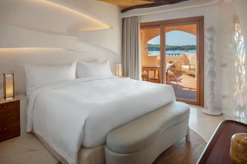 Contemporary Luxury Suite, King Bed, Sea view, Balcony