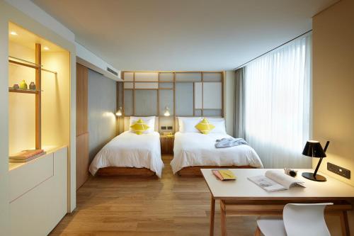 Loasis Suite Room