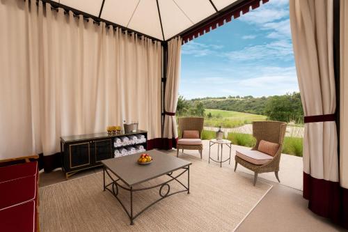 Swimming pool, Fairmont Grand Del Mar in Del Mar / Carmel Valley