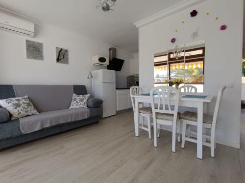  Sunny Apartment Australia by Yumbo in Playa del Ingles