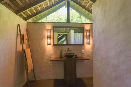 504313672 Tiger Tops Tharu Lodge