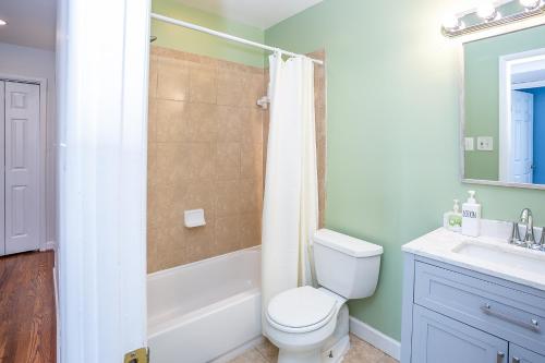 Comfy and Cozy-Min to National Mall Great Location in Arlington, USA