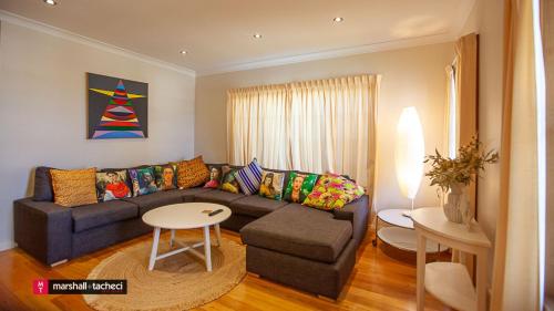 Salt water villa Bermagui Four bedroom central location with Wifi