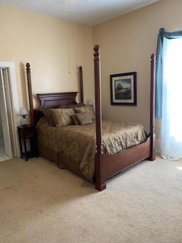 1 queen bed