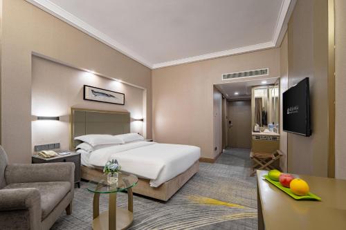 room detail thumbnail 1