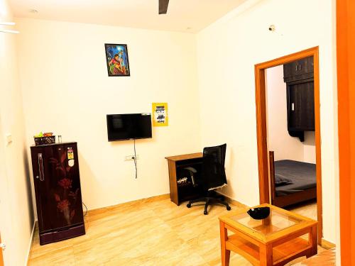 Cozy 2 bed room house with kitchen and wifi. photo 2