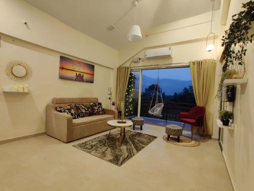 ‘The Mountain Majesty’: cozy 1 bhk apartment