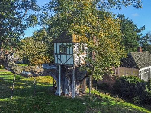 The Generals Quarters - image 9