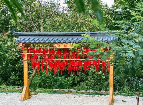 Wudang Mountain Manju Manor