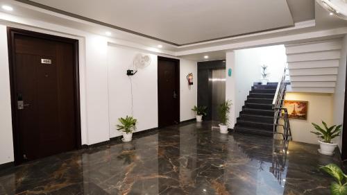 Paras Studios By The Lodgers-Serviced Apartments Near Artemis Hospital Gurgaon
