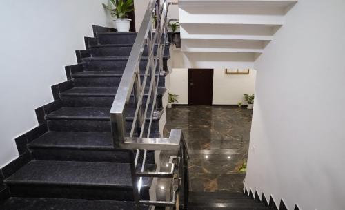 Paras Studios By The Lodgers-Serviced Apartments Near Artemis Hospital Gurgaon