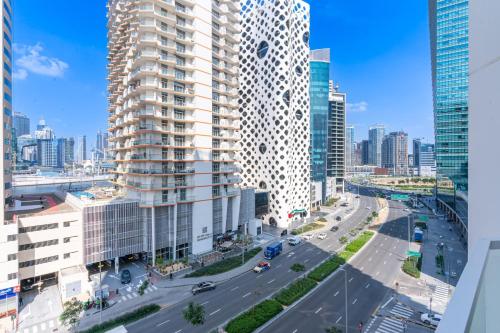 Comfortable Studio Stay with City Views, Dubaj (zdjęcie 2)