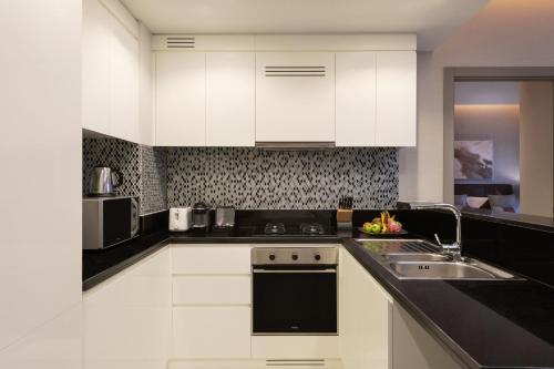 DAMAC Maison Aykon City&nbsp;Dubai Room Type - Two Bedroom City View With kitchenette