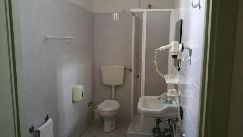 Hotel Redi - image 6