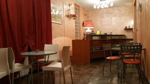 Hotel Redi - image 10