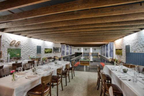 รางโบว์ลิง, b-smart hotel Schonenwerd in ออลเท็น